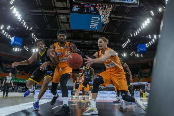 球队教练组 球队教练组