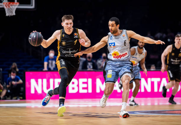 在激烈竞技 在激烈竞技